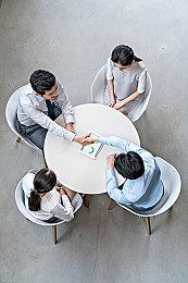 PS+会员新福利 免费领《游戏王：大师决斗》50个卡包